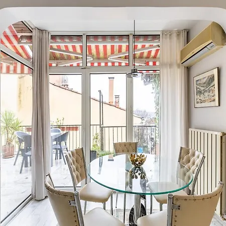 Bebek Bright 2bd Gem W Private Terrace! #248 شقة